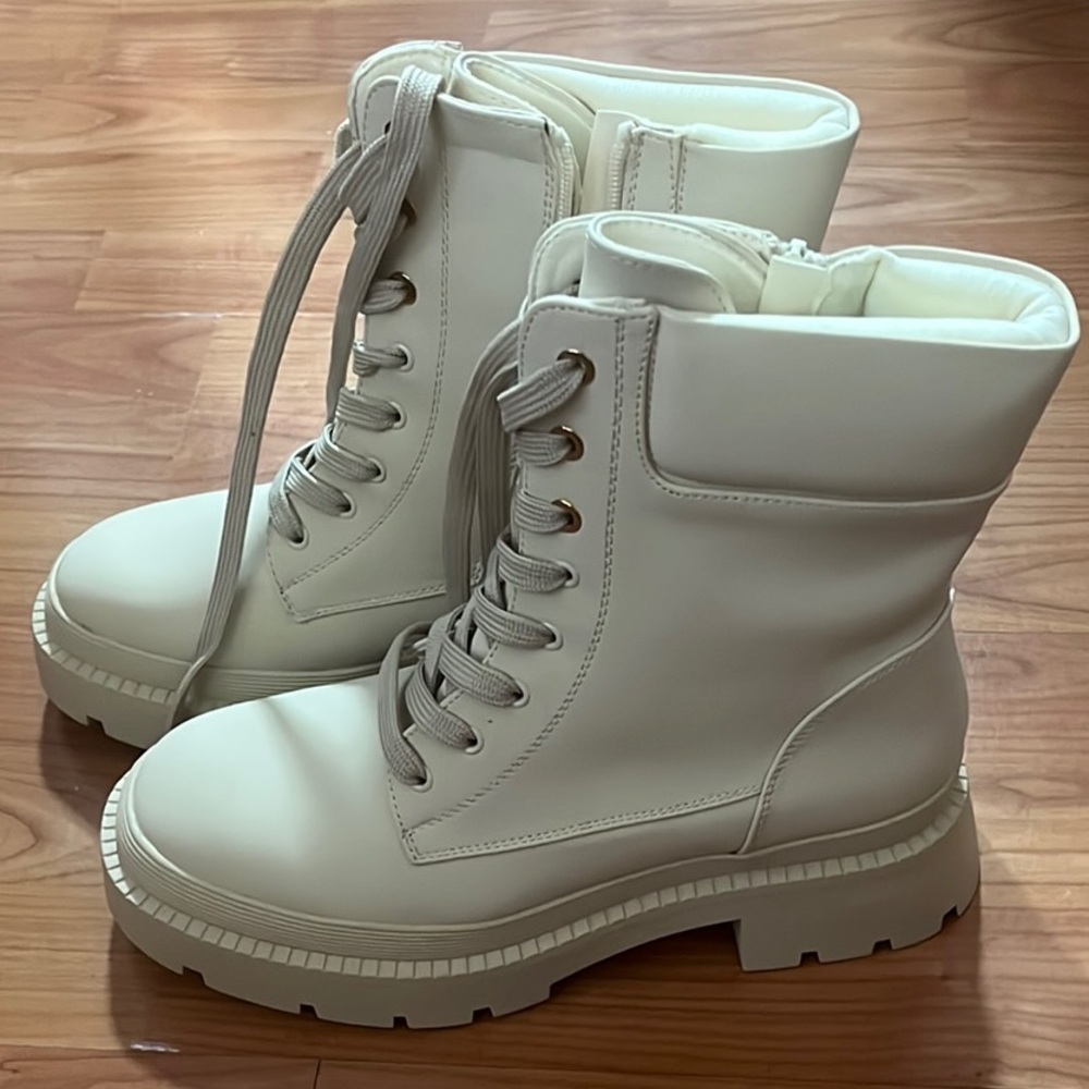 Dream Pairs Cream Combat Boots with Rugged Sole